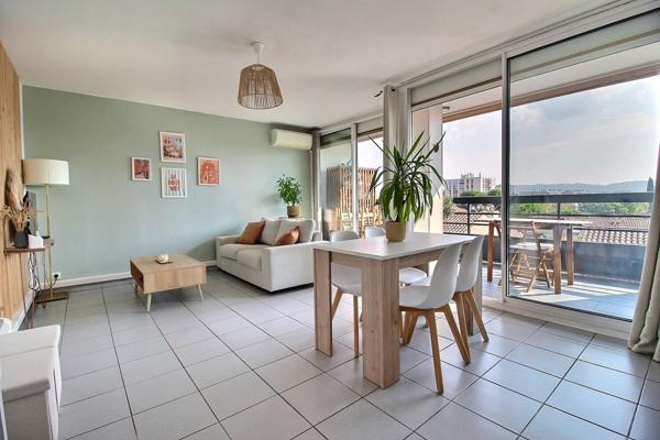 Appartement Marignane de type 4 pièces de 73m² avec terrasse et cave privative