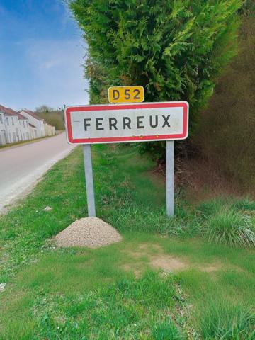 TERRAIN A BATIR LOT NUMERO 2 -  1187m2, PROCHE NOGENT/SEINE et ROMILLY