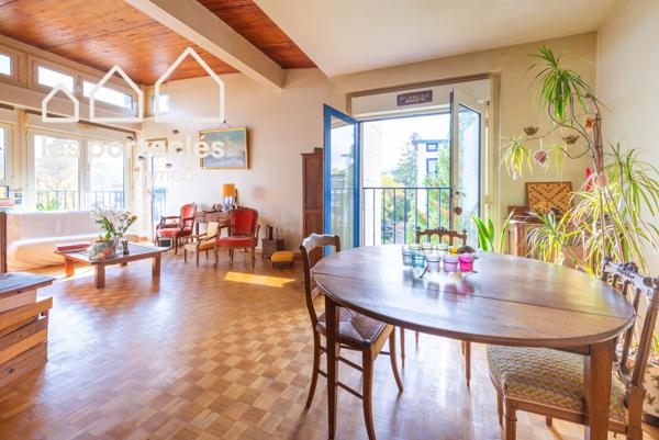 Dernier étage 5 pièces 92 m2 dans un Parc