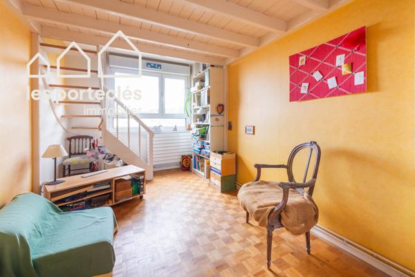 Dernier étage 5 pièces 92 m2 dans un Parc