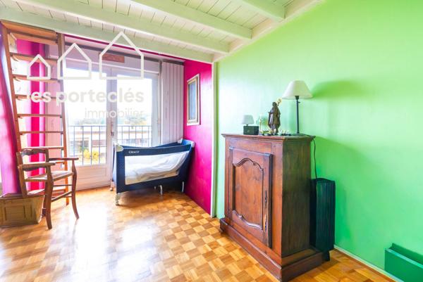 Dernier étage 5 pièces 92 m2 dans un Parc