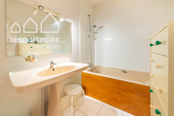 Dernier étage 5 pièces 92 m2 dans un Parc