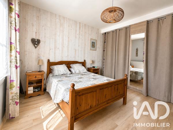 Maison à vendre 7 pièces 173 m² Mazé-Milon