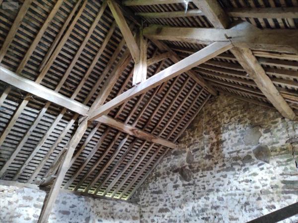 Maison à vendre à Ambrières-les-Vallées en Mayenne (53300), ref : 53075DLS24027