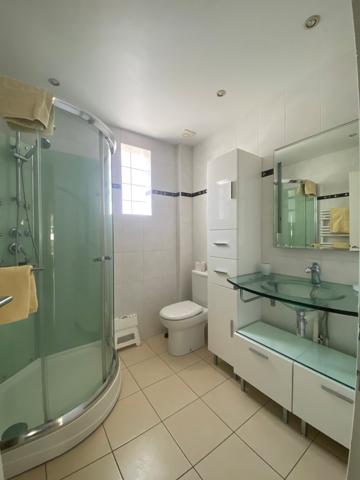 ROYAN, HYPER CENTRE-VILLE MAISON 98M2 avec GRAND GARAGE