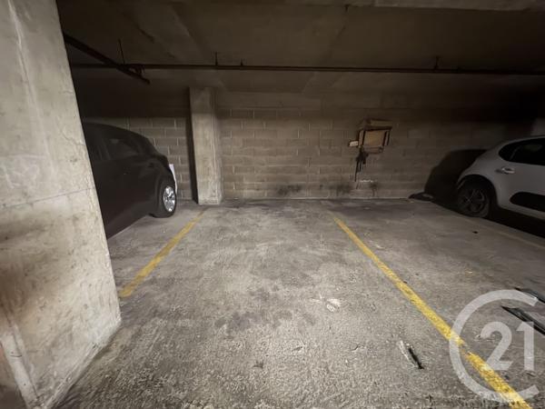 Parking à vendre  11,15 m2 PARIS - 75019