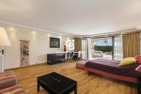 Villa 7 pièces à vendre Antibes - 06160 / Réf: 872