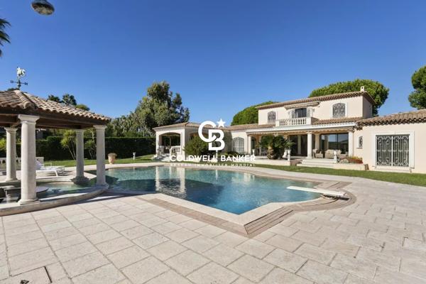 Villa 7 pièces à vendre Antibes - 06160 / Réf: 872