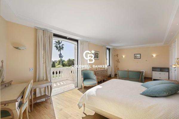 Villa 7 pièces à vendre Antibes - 06160 / Réf: 872