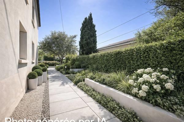 Maison à vendre 10 pièces SAUVIAN (34)