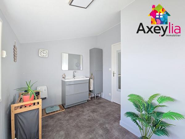 Roanne (42300) A VENDRE - SECTEUR ROANNE - MAISON AVEC TERRAIN