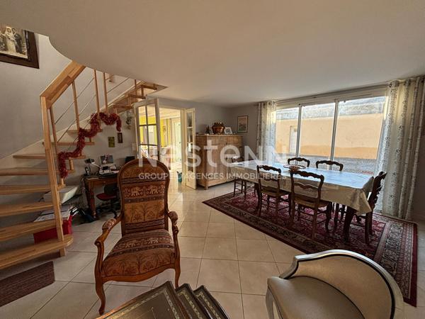 MAISON RENOVEE AVEC CHARME ET PRESTATIONS HAUT DE GAMME