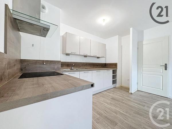 Appartement à vendre  3 pièces - 60,59 m 2   TROYES  - 10