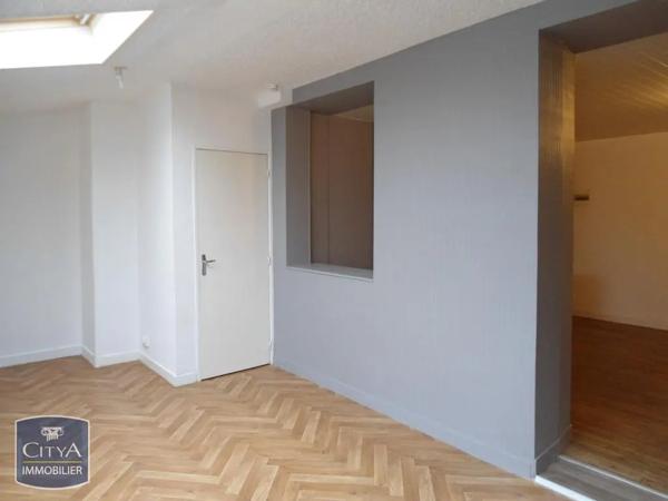 Appartement à louer 3 pièces 67.76m²