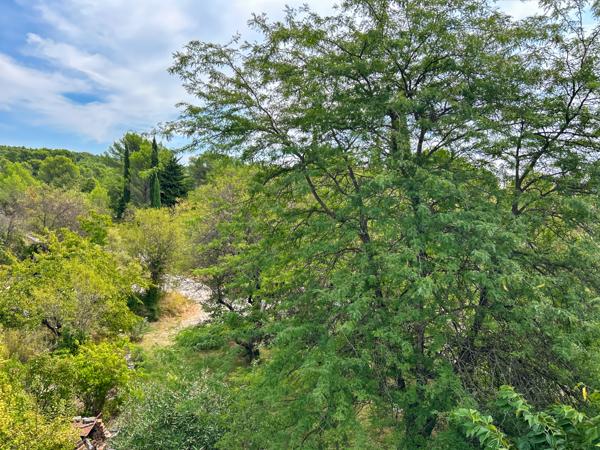 Velleron (84740) Isle sur la Sorgue en Colline superbe maison ancienne de 160 m2 habitables