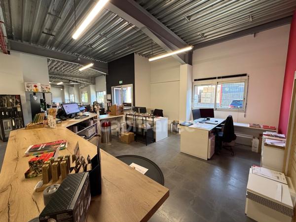 MONTÉLIMAR – LOCAL COMMERCIAL, ENTREPÔT ET BUREAUX DE 696 m² SUR 2 664 m² DE TERRAIN