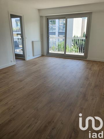 Appartement 4 pièces de 81 m² à Le Plessis-Robinson (92350)