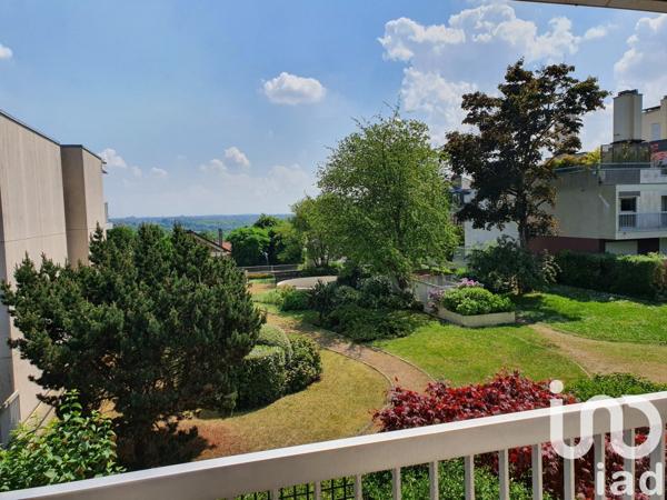 Appartement 4 pièces de 81 m² à Le Plessis-Robinson (92350)