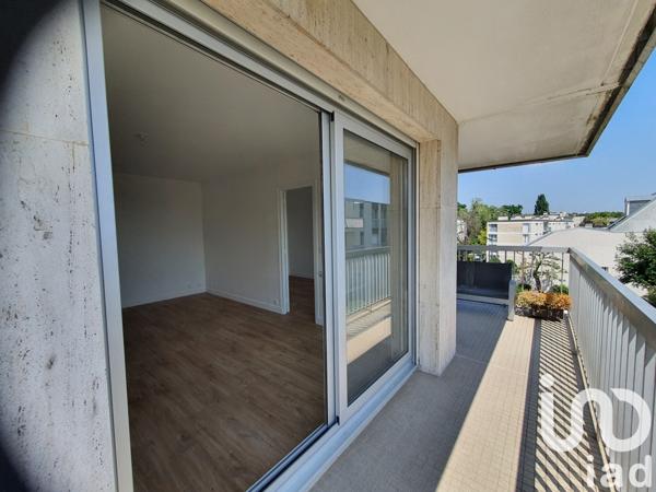 Appartement 4 pièces de 81 m² à Le Plessis-Robinson (92350)