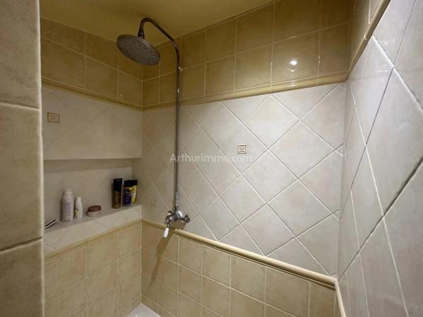 Vente Villa 6 pièces 221 m2 à Figanières