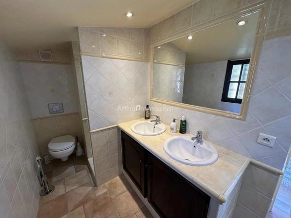 Vente Villa 6 pièces 221 m2 à Figanières