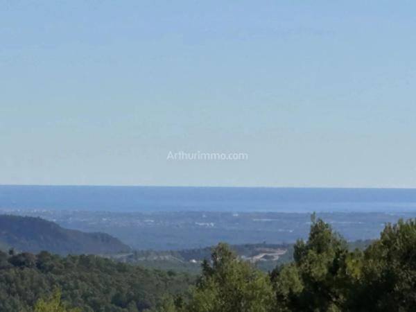 Vente Villa 6 pièces 221 m2 à Figanières