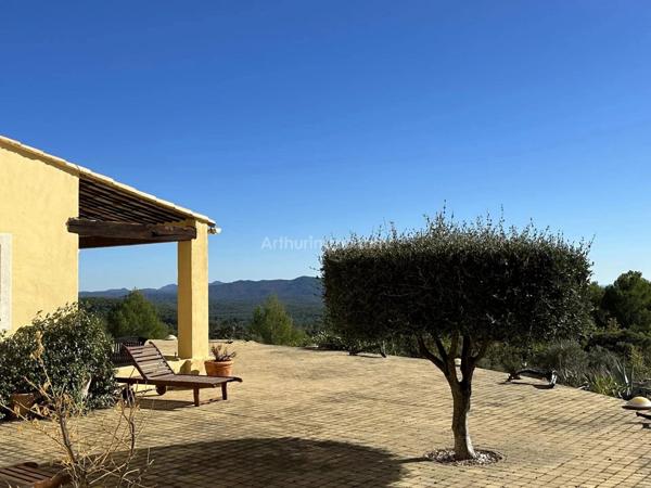 Vente Villa 6 pièces 221 m2 à Figanières