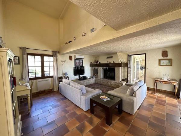 Vente Villa 6 pièces 221 m2 à Figanières