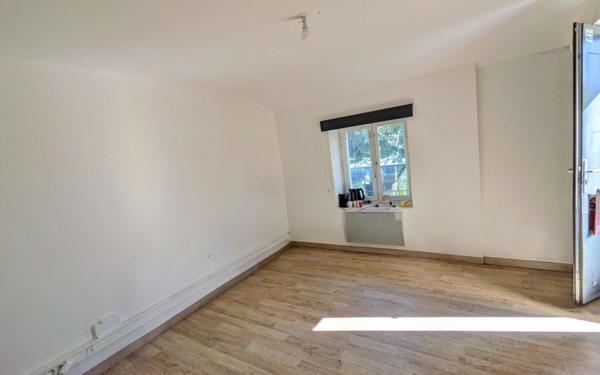 Maison à vendre    5 pièces •  L'Isle-sur-la-Sorgue