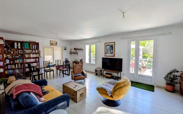 Maison à vendre    5 pièces •  L'Isle-sur-la-Sorgue