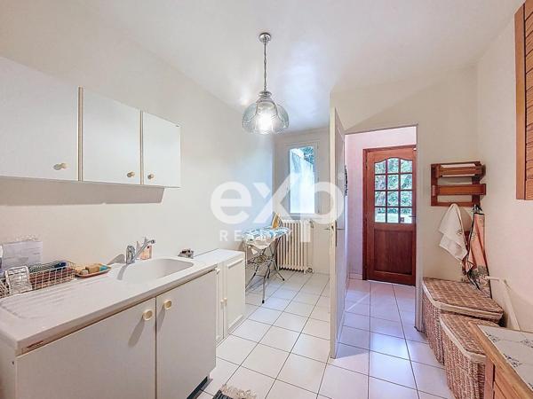 Maison plain-pied en pierre – Jardin – Proche centre & gares