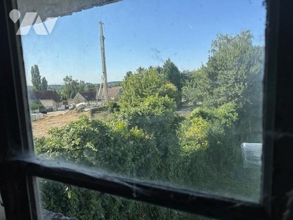 Maison ancienne à restaurer, de 5/6 pièces, édifiée sur un terrain de 497 m² (source du cadastre) 'D