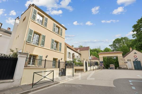 Maison entièrement rénovée à deux pas du Parc de Saint-Cloud