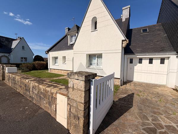 A VENDRE ERGUE-GABERIC LE ROUILLEN Maison vie de plain pied 4 chambres 112.88 m22