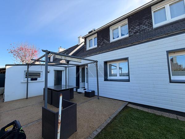 A VENDRE ERGUE-GABERIC LE ROUILLEN Maison vie de plain pied 4 chambres 112.88 m22