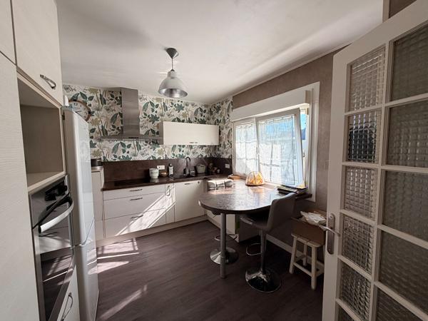 A VENDRE ERGUE-GABERIC LE ROUILLEN Maison vie de plain pied 4 chambres 112.88 m22