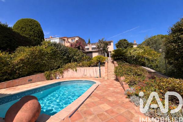 Maison à vendre 5 pièces 102 m² Sainte-Maxime
