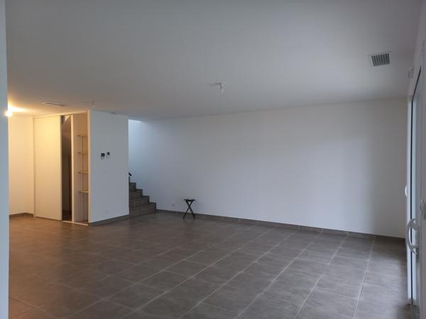 31600 SEYSSES: Loue maison T4