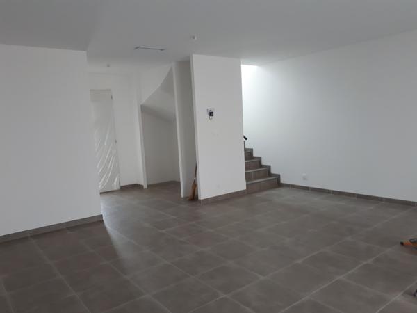 31600 SEYSSES: Loue maison T4