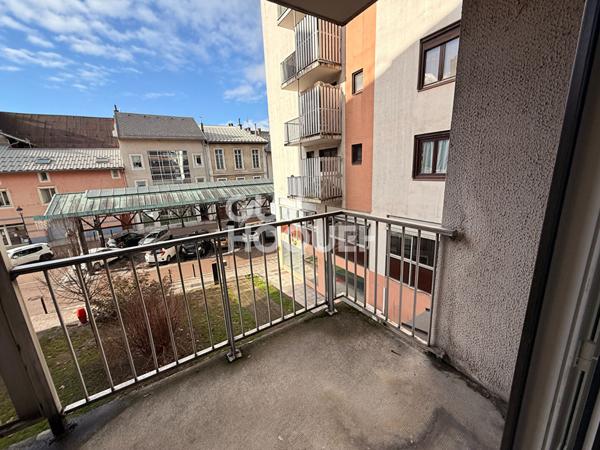 Appartement 2 pièces à louer au centre-ville d'Albertville