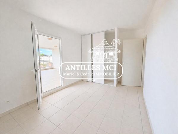 T4 vue mer, grande terrasse et garage