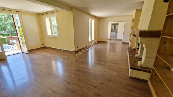 Périgourdine familiale avec sous-sol et grand garage !