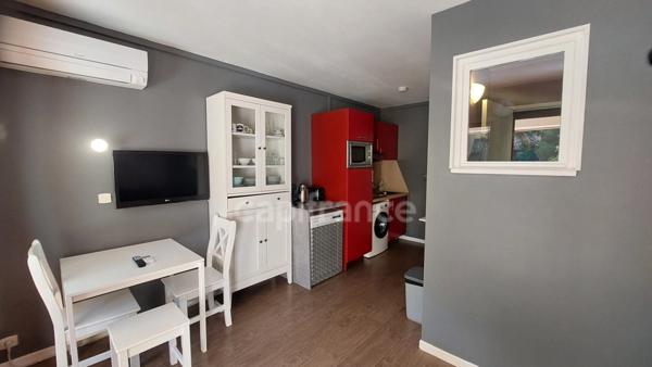 Var (83) - SANARY SUR MER, Beau T2 dans un cadre verdoyant