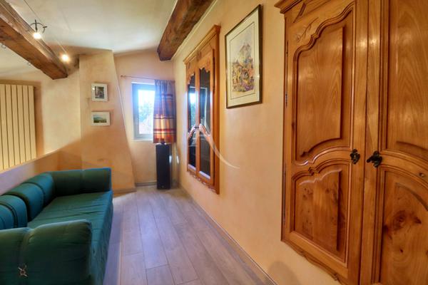 PROPRIETE DE 220M2 AVEC PISCINE SUR 3388M2 DE TERRAIN DEPENDANCE GARAGE ATELIER