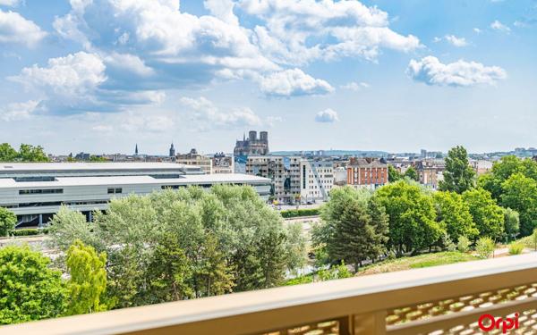 Appartement à vendre    4 pièces • 81 m2 Reims