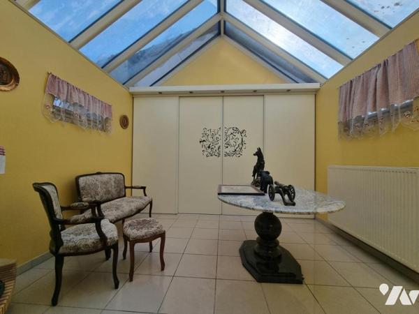 Maison individuelle avec sous-sol et deuxième habitation 