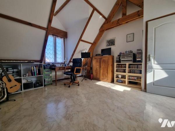 Maison individuelle avec sous-sol et deuxième habitation 