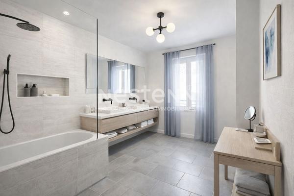 Torreilles - A VENDRE Maison centre village de 6 pièces avec cour ,terrasse arborée et garage