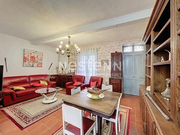 Torreilles - A VENDRE Maison centre village de 6 pièces avec cour ,terrasse arborée et garage
