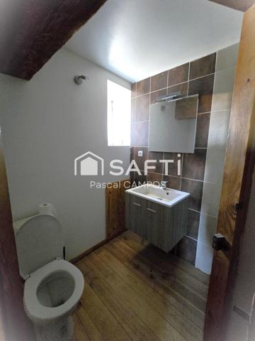 Maison de ville avec terrasse et petit jardin